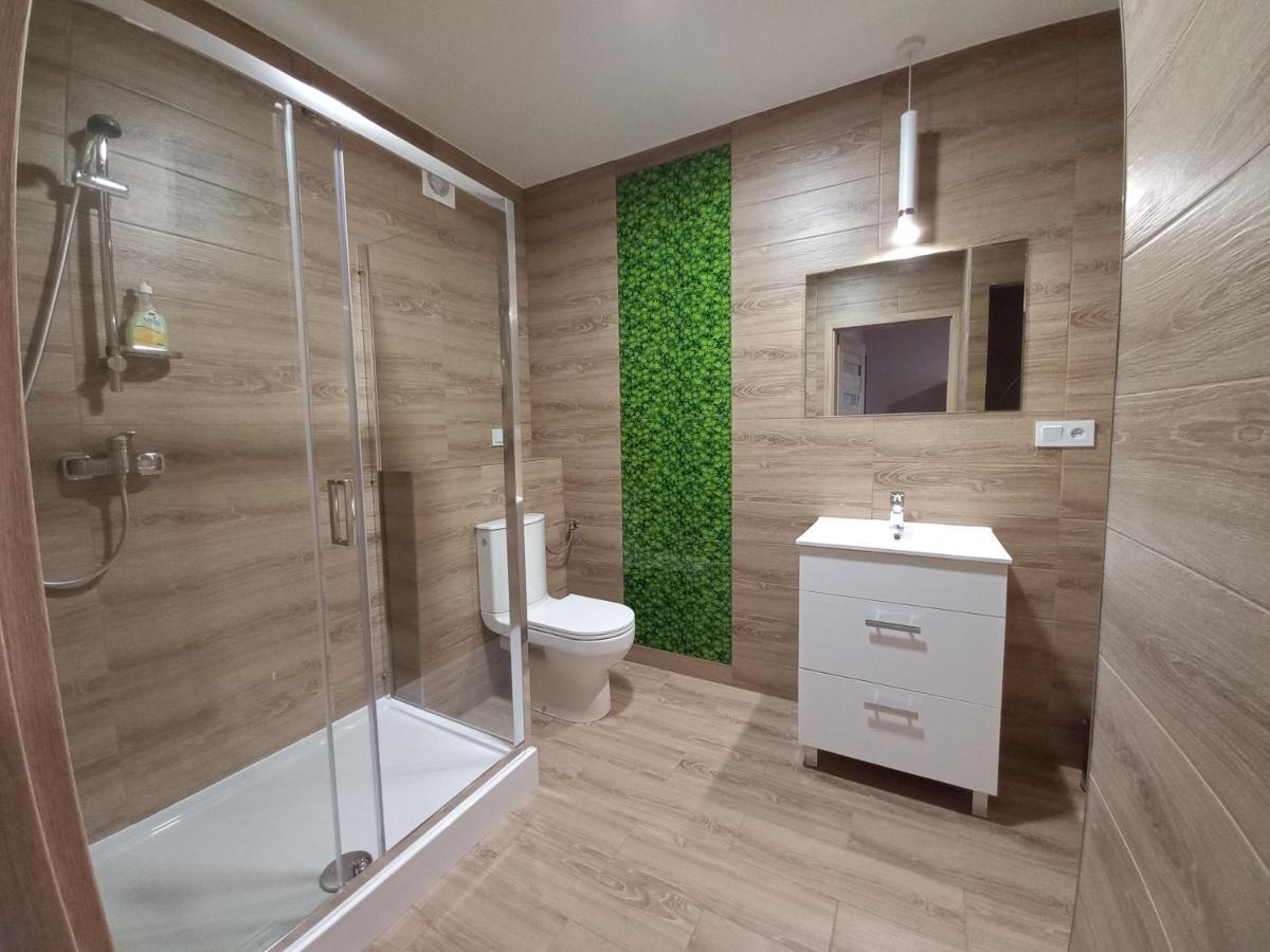 Good Night Noclegi & Strefa Z Sauna I Jacuzzi Ogolnodostepna Lub Na Wylacznosc 切霍维采-杰济采 外观 照片